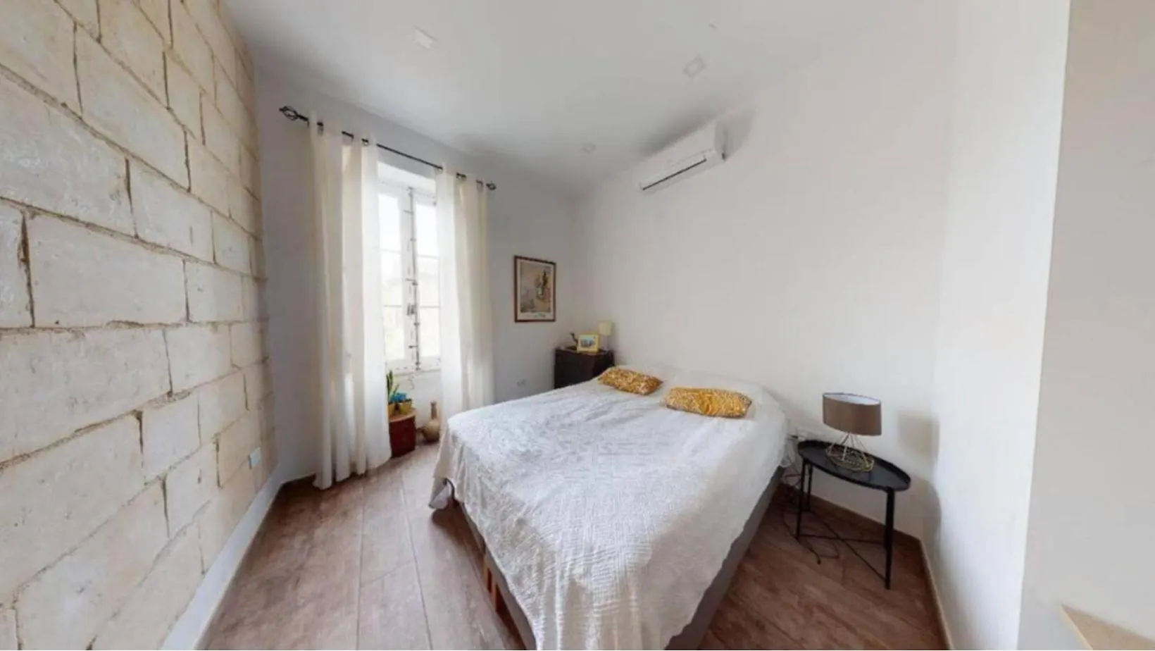 Double Bedroom In St Julians In Shared House San Ġiljan